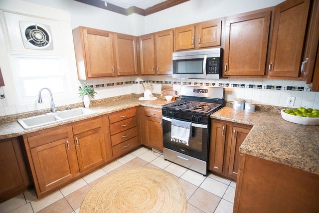 639 Curve Street Sw, City Of Grand Rapids, MI 49503