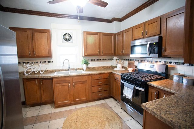 639 Curve Street Sw, City Of Grand Rapids, MI 49503