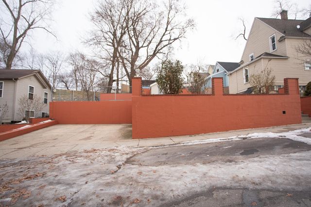 639 Curve Street Sw, City Of Grand Rapids, MI 49503