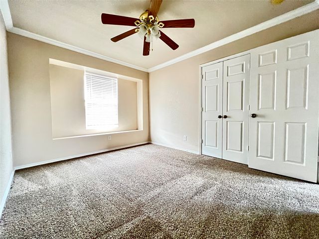 2639 Blackstone Drive, Grand Prairie, TX 75052