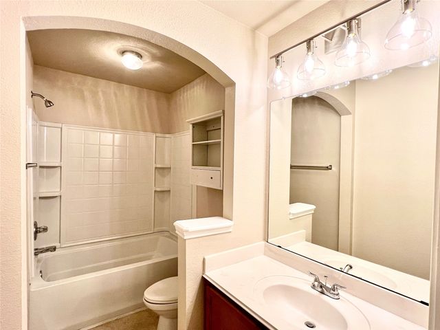 2639 Blackstone Drive, Grand Prairie, TX 75052