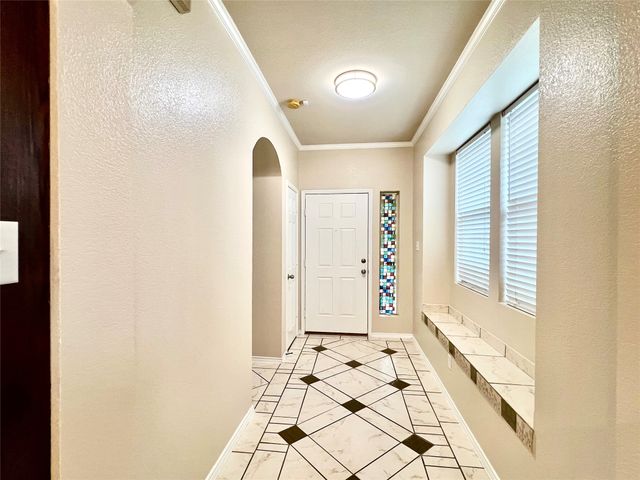 2639 Blackstone Drive, Grand Prairie, TX 75052