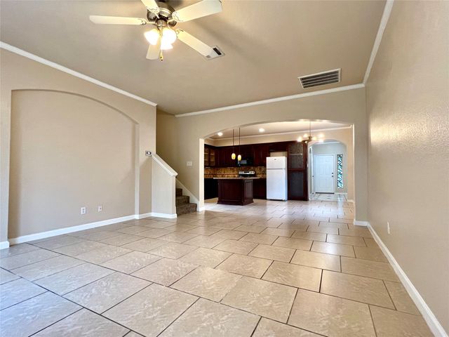 2639 Blackstone Drive, Grand Prairie, TX 75052