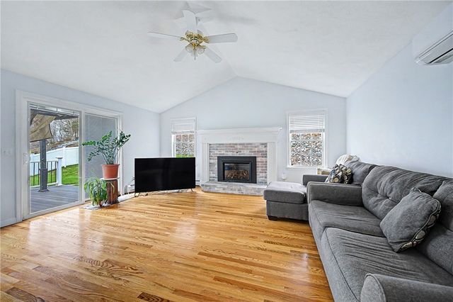 13 Bernon Drive, Lincoln, RI 02865