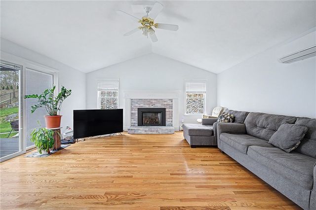 13 Bernon Drive, Lincoln, RI 02865