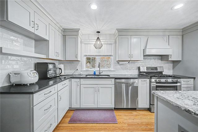 13 Bernon Drive, Lincoln, RI 02865