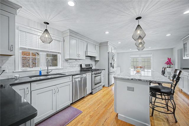 13 Bernon Drive, Lincoln, RI 02865