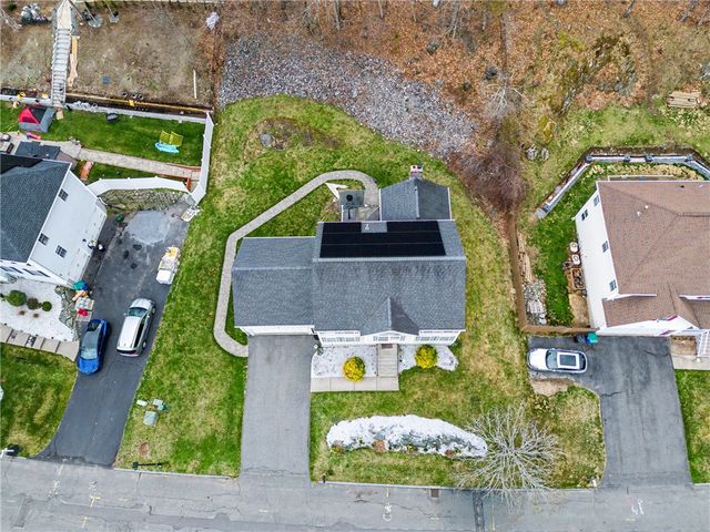 13 Bernon Drive, Lincoln, RI 02865