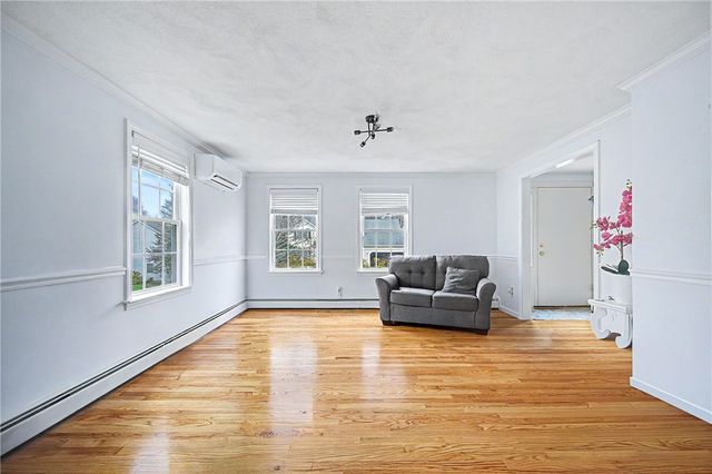 13 Bernon Drive, Lincoln, RI 02865