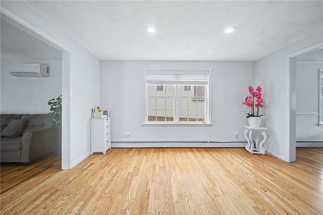 13 Bernon Drive, Lincoln, RI 02865