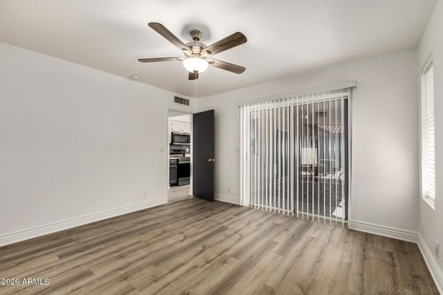 8227 E Nopal Avenue, Mesa, AZ 85209