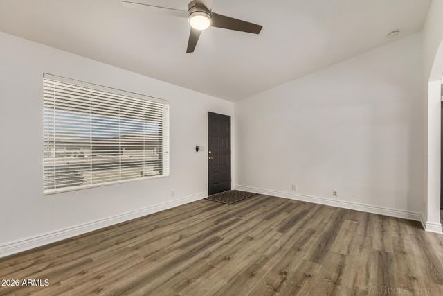 8227 E Nopal Avenue, Mesa, AZ 85209