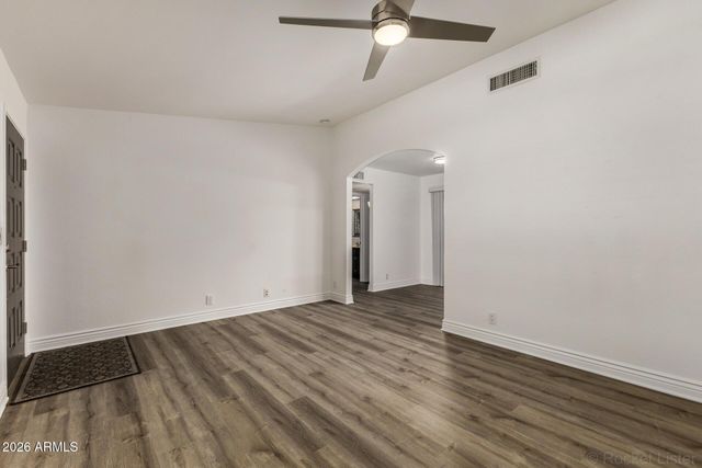 8227 E Nopal Avenue, Mesa, AZ 85209