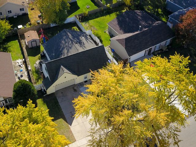 215 Fernwood Road, Montgomery, IL 60538