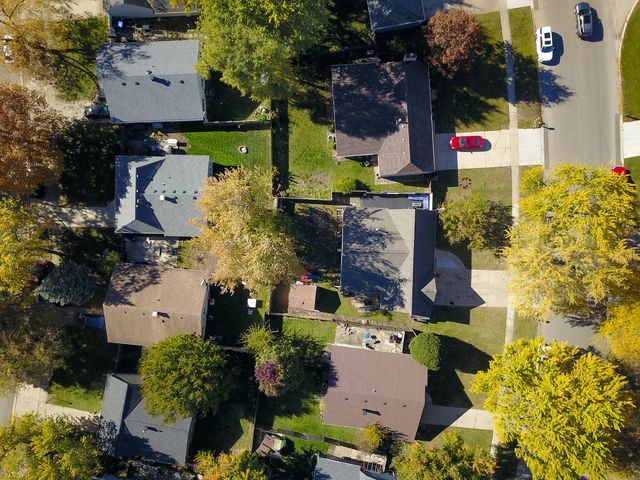 215 Fernwood Road, Montgomery, IL 60538