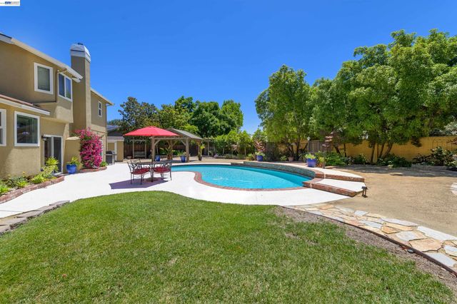 4183 Hall Ct, Pleasanton, CA 94566