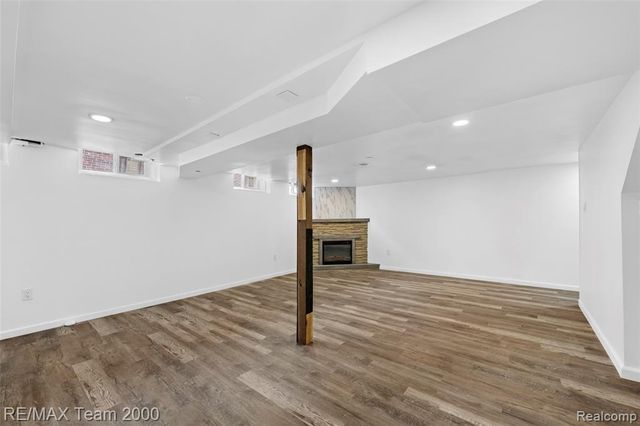 6336 Cambourne Road, Dearborn Heights, MI 48127