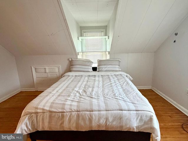 2001 SHIPLEY RD, Wilmington, DE 19803