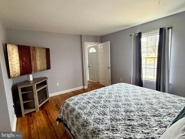 2001 SHIPLEY RD, Wilmington, DE 19803