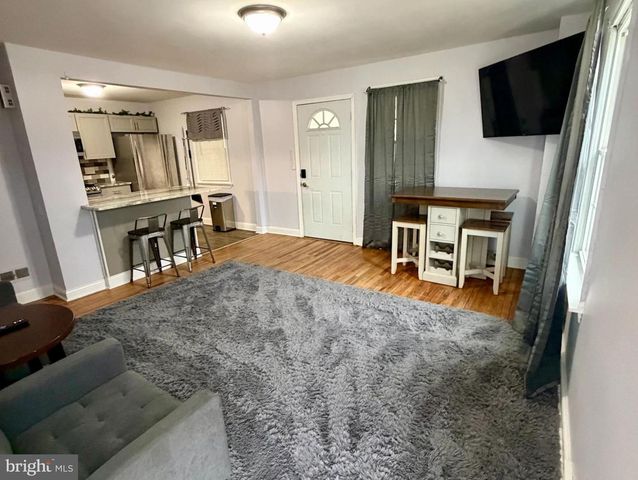 2001 SHIPLEY RD, Wilmington, DE 19803