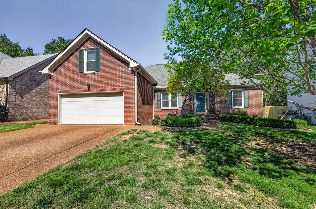 2268 Winder Cir, Franklin, TN 37064
