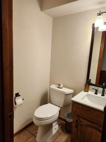 2112 Hunters Ridge, Carrollton, TX 75006