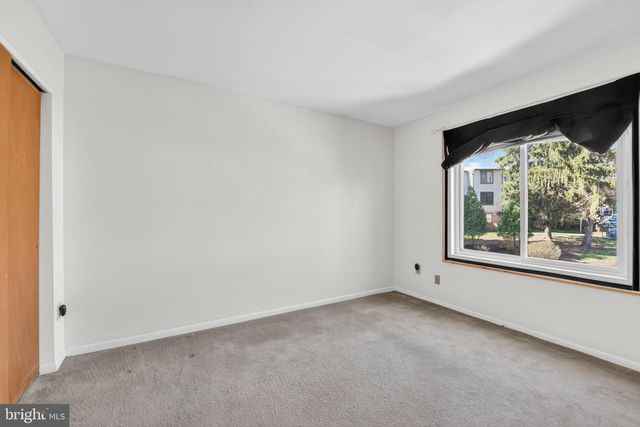 69-4 AZALEA WAY, Reading, PA 19606