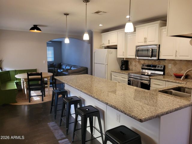 6720 E ARBOR Avenue, Mesa, AZ 85206