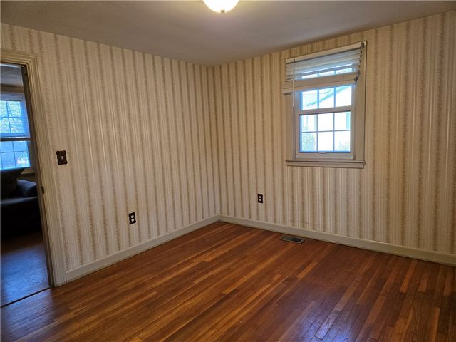 46 Galant Drive, Warwick, RI 02886