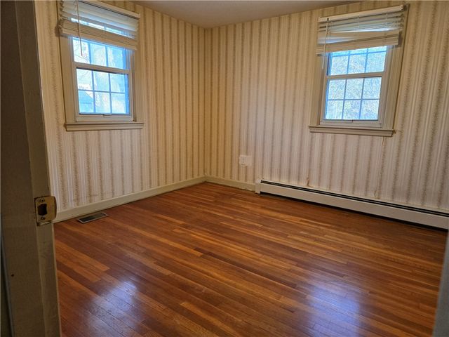 46 Galant Drive, Warwick, RI 02886