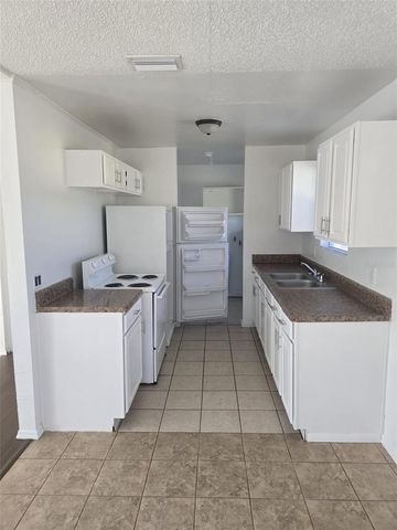 701 W BERESFORD ROAD, Deland, FL 32720