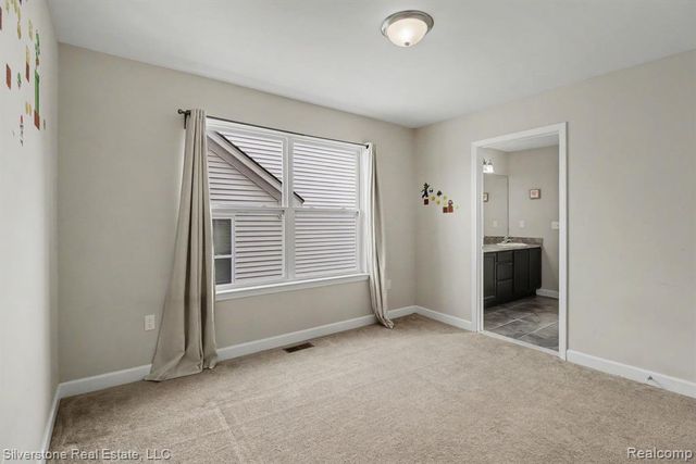 1143 Decker Drive, Lake Orion, MI 48359