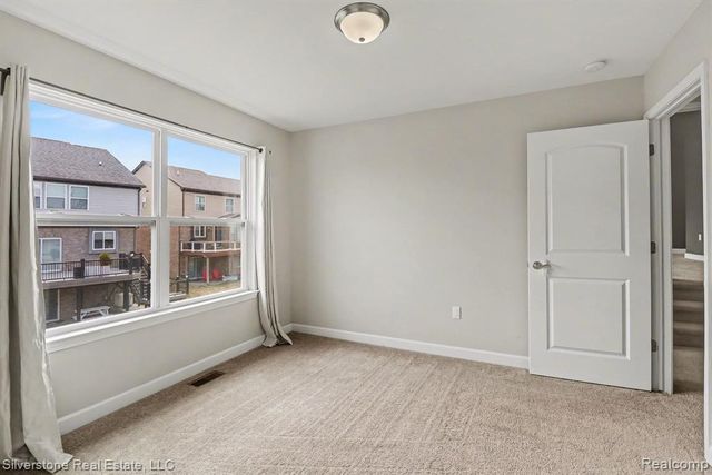 1143 Decker Drive, Lake Orion, MI 48359