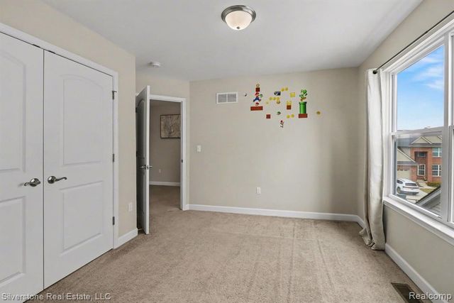 1143 Decker Drive, Lake Orion, MI 48359