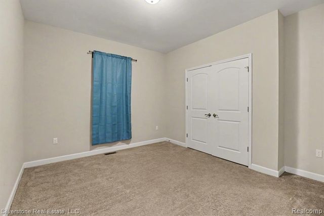 1143 Decker Drive, Lake Orion, MI 48359