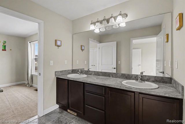 1143 Decker Drive, Lake Orion, MI 48359