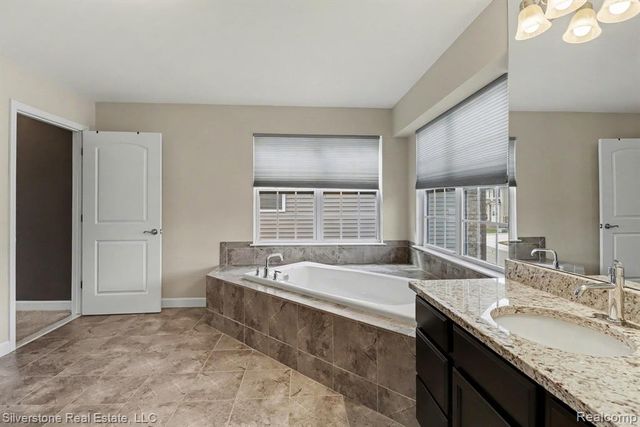 1143 Decker Drive, Lake Orion, MI 48359