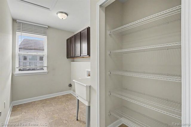 1143 Decker Drive, Lake Orion, MI 48359