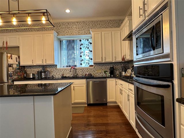 7406 Curly Leaf CV, Austin, TX 78750