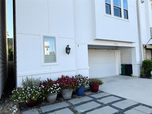 2115 Detering Street, Houston, TX 77007