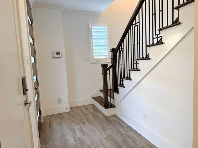 2115 Detering Street, Houston, TX 77007