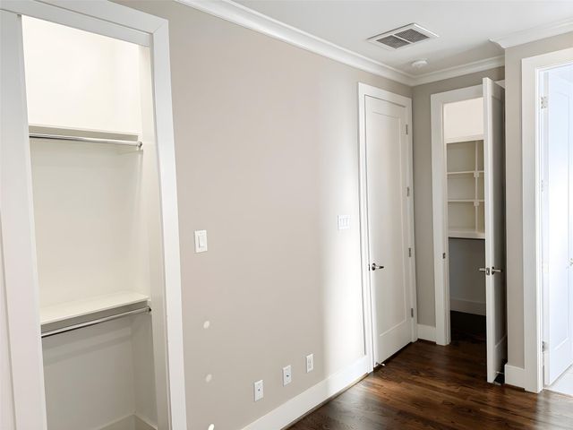 2115 Detering Street, Houston, TX 77007