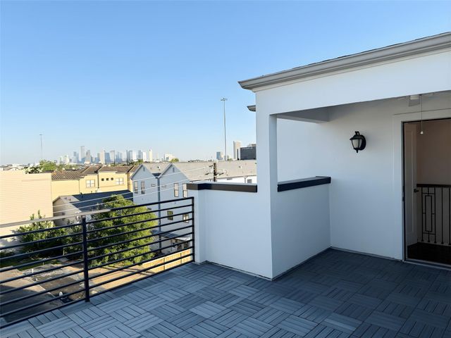 2115 Detering Street, Houston, TX 77007