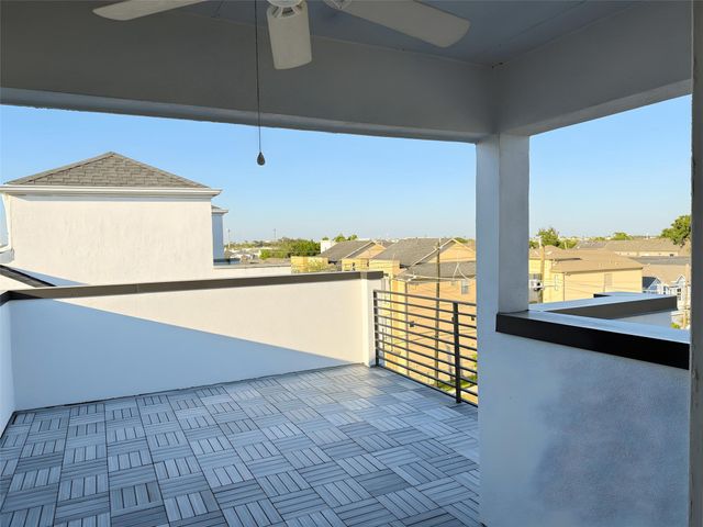 2115 Detering Street, Houston, TX 77007