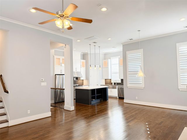 2115 Detering Street, Houston, TX 77007