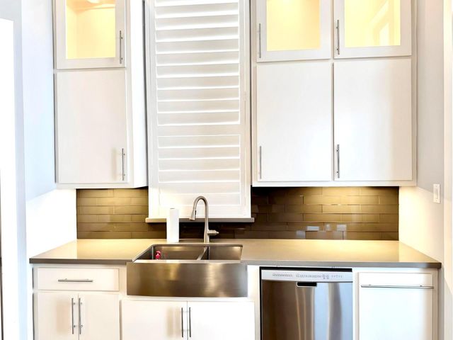 2115 Detering Street, Houston, TX 77007