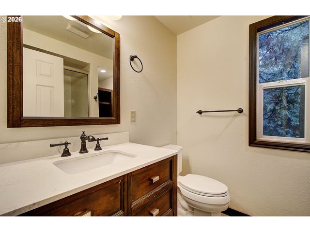 20301 Ne 225TH Ave, Brush Prairie, WA 98606