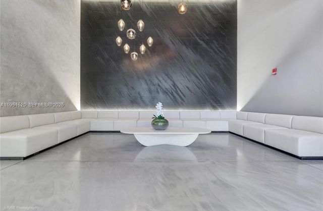 151 SE 1st St 1706, Miami, FL 33131