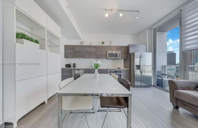 151 SE 1st St 1706, Miami, FL 33131