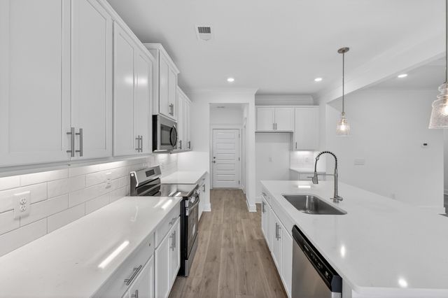 2884 Charlie Place, White House, TN 37188